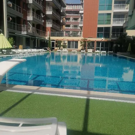 Bluewave Pool Apartmán